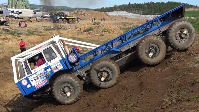 Tatry s pohonem 8x8 ve světě dodnes ohromují v extrémních terénních závodech