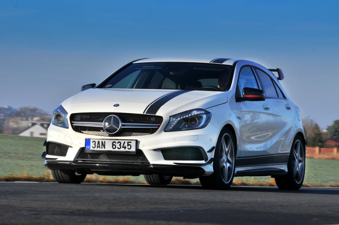 Mercedes AMG je připraven na čtyřválcové války, Golfu R 400 se nebojí