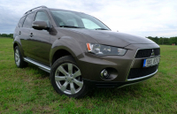 Test Mitsubishi Outlander 2,2 DI-D: SUV, jak má být