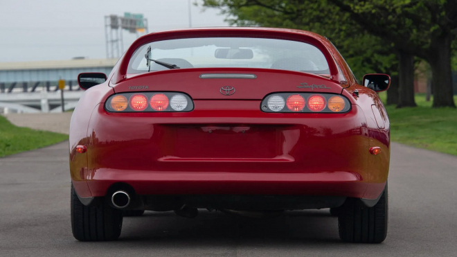 Legendární japonský sporťák otočil hru. Býval Ferrari pro chudé, nyní se prodává násobně dráž než dobová Ferrari