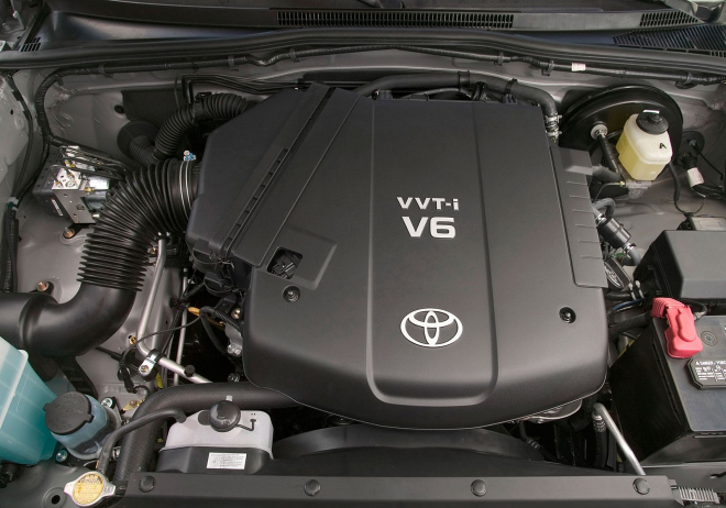 Ještě nejsou na vymření, Toyota investuje do výroby nových motorů V6