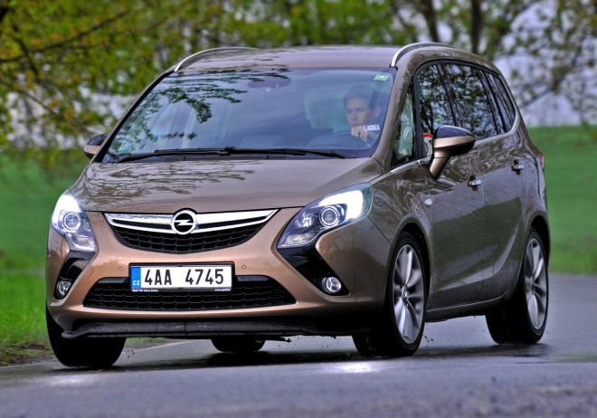 Test Opel Zafira Tourer 1,6 CDTi: nejslabší, máte padáka