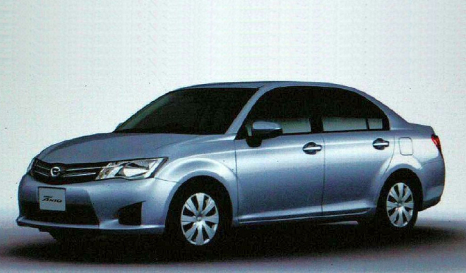 Toyota Corolla Axio a Fielder 2012: unikly snímky dvou japonských exotů