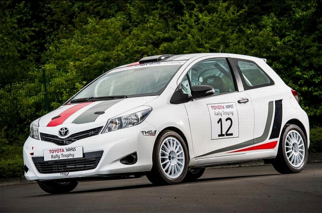 Toyota Yaris TMG R1A: malý závoďák jako předobraz vstupenky do WRC?