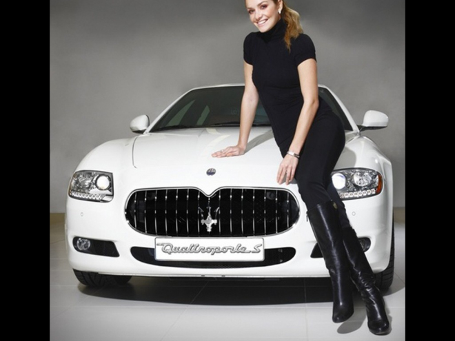Miss World Taťána Kuchařová bude jezdit v Maserati Quattroporte