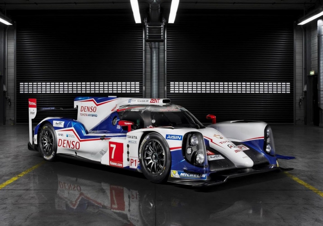 Toyota TS040 Hybrid: Japonec s tisícovkou koní vyzývá Němce k boji