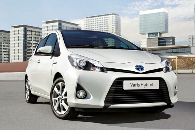 Toyota Yaris Hybrid: nejmenší hybrid realitou