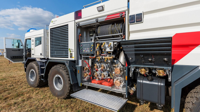 Tatra detailně ukázala své nové hasičské speciály. Jeden z nich je pořádné monstrum