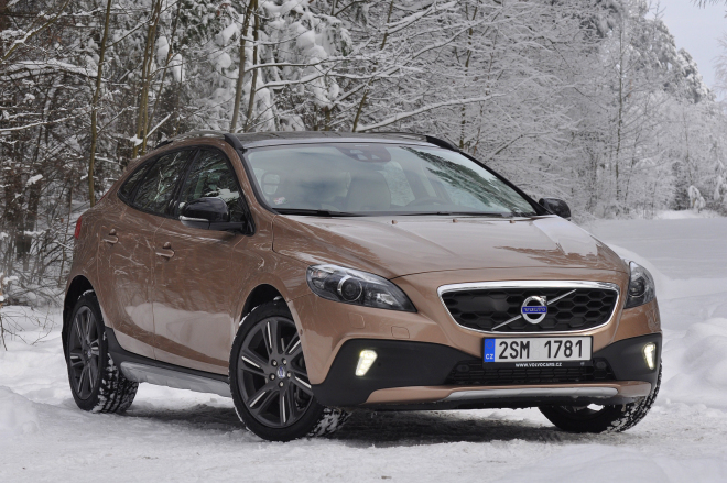 Test Volvo V40 Cross Country T5 AWD: král zimy