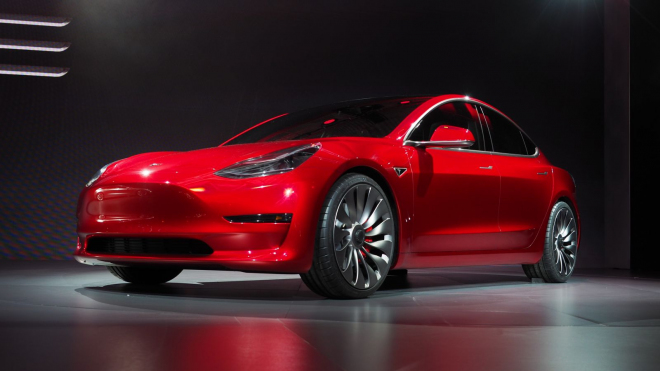 Tesla navzdory slibům nezahájí výrobu Modelu 3 včas. Bude se tak jen tvářit