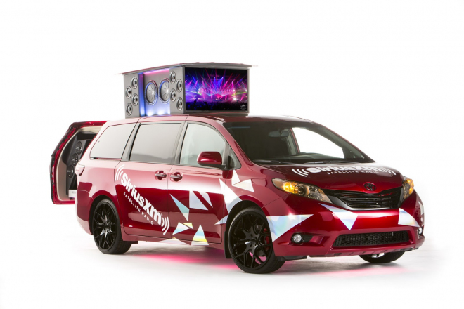 Toyota pro SEMA 2014: budoucí Supra, off-roady od TRD nebo disco Yaris