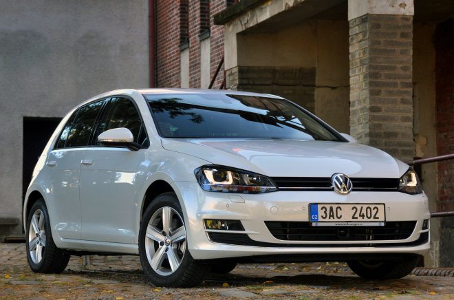 Prodeje aut Švýcarsko, rok 2013: Octavia znovu neodolala tlaku Golfu