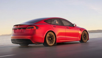 Extrémní pokles hodnoty elektromobilů je skutečný, vrcholná Tesla přišla za 1 rok a 30 tisíc km o polovinu ceny