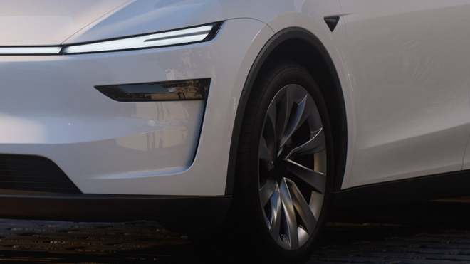 Hacker provalil specifikace nové nejlevnější Tesly, bude to auto oholené až úplně na kost