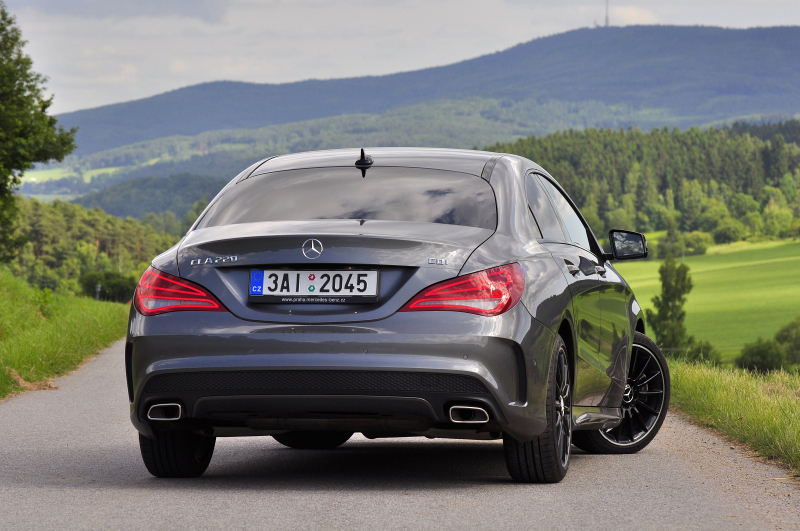 Rychlý test Mercedes CLA 220 CDI: Batmobil - 6 -