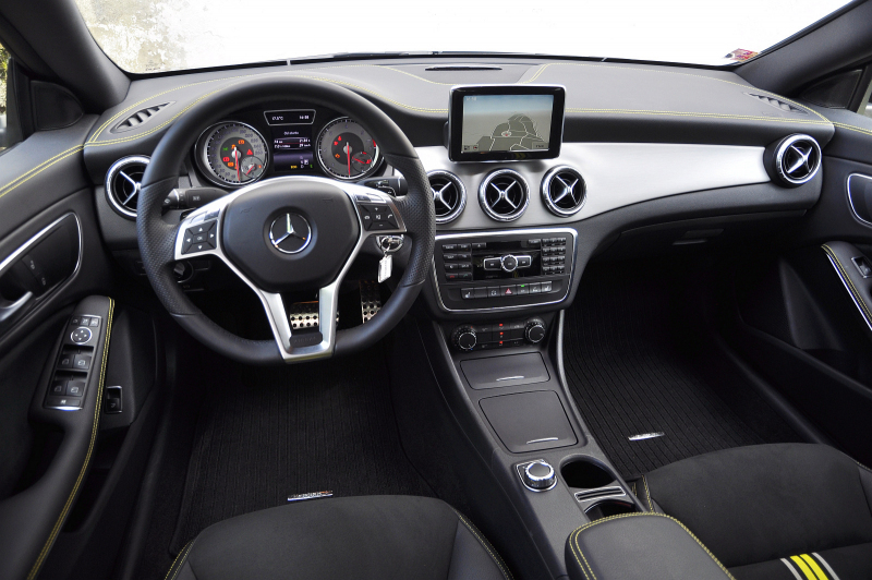 Rychlý test Mercedes CLA 220 CDI: Batmobil - 8 -