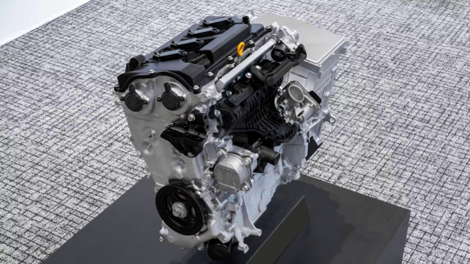 Japonské automobilky ukázaly, jak udrží při životě spalovací motory i v době, kdy se všechno spiklo proti nim