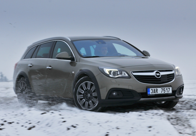 Test Opel Insignia Country Tourer CDTI 4x4: ST v pohorkách