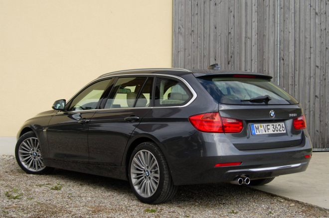 První test BMW 328i Touring F31: sedan s chytrým batohem