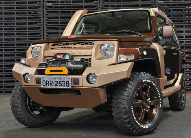 Troller T4 Offroad Concept je saopaulská přehlídka doplňků pro tamní Jeep Wrangler