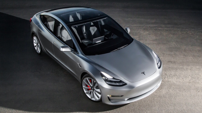Tesla nevrací peníze za zrušené objednávky na Model 3, jak by měla. Proč?