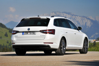 Nejprodávanější auta v ČR, leden 2016: Škoda je ještě silnější, top 100 modelů