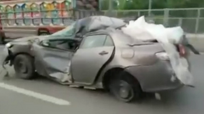 Jsou Toyoty nesmrtelné? Podívejte se, v jakém stavu jede dál tato Corolla (video)