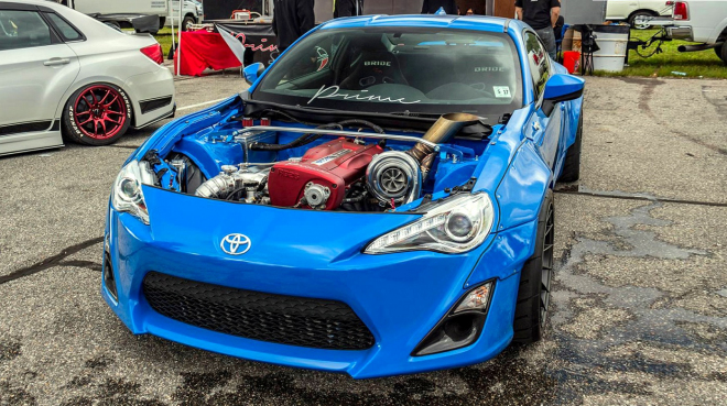 Toyota GT86 s technikou Nissanu GT-R má přes 1 000 koní, vypadá krutě