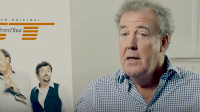 Clarkson 9 let po strhání Roadsteru promluvil o Tesle. Co si o ní myslí teď?