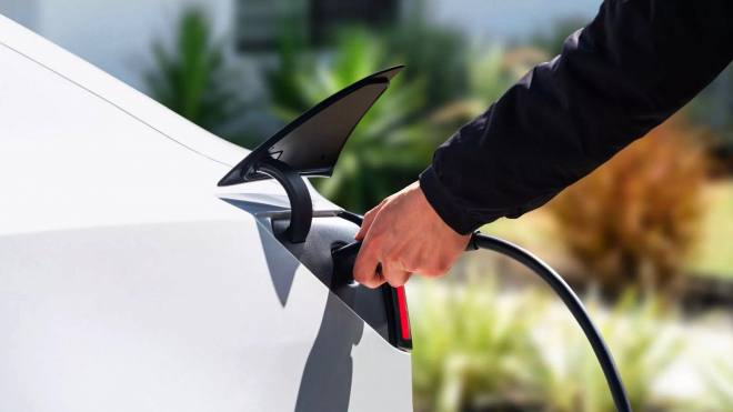 Nové levné Tesly se budou vyrábět a prodávat i v Evropě, zákazníci už tu jistě nemohou dospat