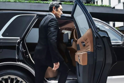 Toyota ve svém luxusním SUV jako první na světě umožní zákazníkům úplně se odříznout od okolního světa