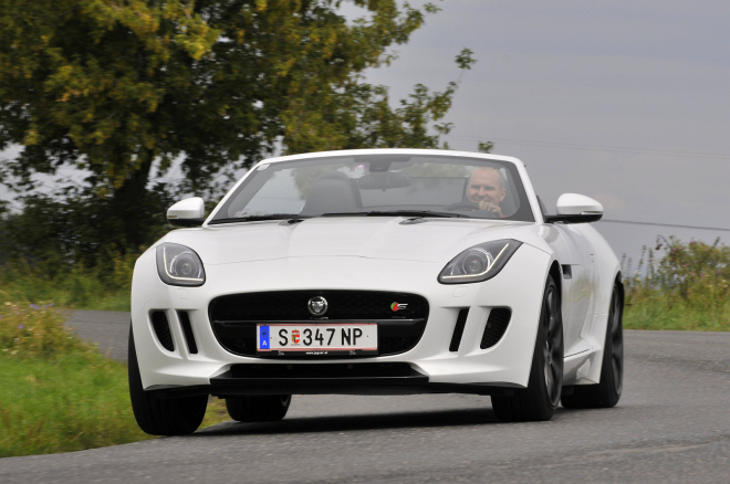 Auta roku 2014 podle Playboye: F-Type králem, nejlepší sporťák je ale Corvette