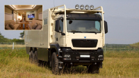Tento luxusní terénní karavan s 540 koňmi a 6x6 je hotel do hodně velké nepohody