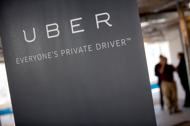 Šéfové Uber pro Evropu i Francii byli zatčeni, prý provozují nelegální taxislužbu