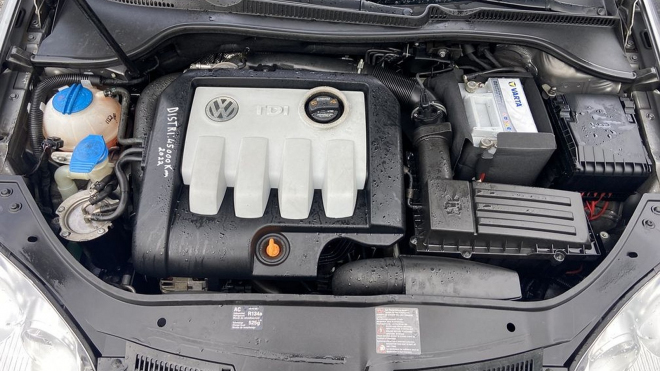 Une VW Golf TDI d'occasion à 155 000 CZK ? Elle peut être à vous, mais ne notez pas :