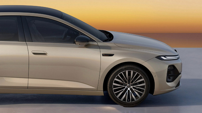 VW zkouší zachránit svou řadu ID &bdquo;novým vynálezem&rdquo;. Poslední novinka má spalovací motor, už pohání i kola