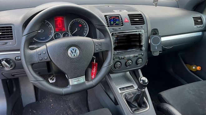 VW Golf s výkonem 950 koní je tajný drtič iluzí majitelů superaut, až 350 km/h vás sveze docela levně