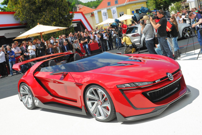 VW GTI Roadster plně odhalen, s drsným vzhledem dá stovku za 3,5 s