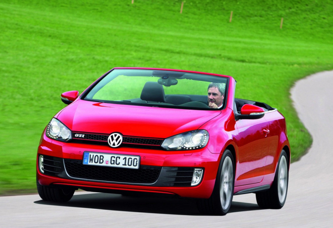 VW Golf GTI Cabriolet 2012: skalpované gétéíčko na nových fotkách a prvních videích