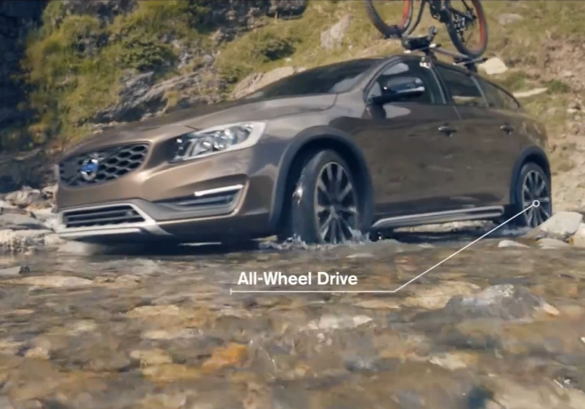 Volvo V60 Cross Country nabídne propagované terénní schopnosti jen v USA (video)