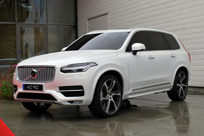 Nové Volvo XC90 2015 naživo a na videích, je první z devíti novinek značky