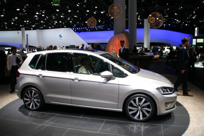 VW Golf Sportsvan odhalen, je to kandidát na nejneodvážnější koncept IAA 2013