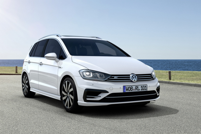 VW Golf Sportsvan R-Line: sportovní MPV na druhou, alespoň vizuálně