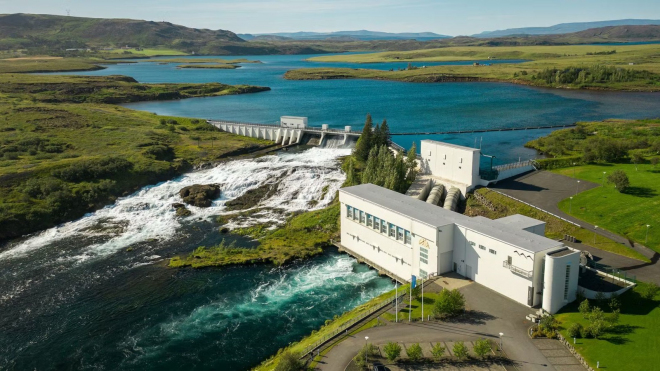 Dvojí prodej „zelené” elektřiny jejich výrobci ukazuje zvrácenost současné EU. Může být i z Islandu, odkud žádná nepřiteče