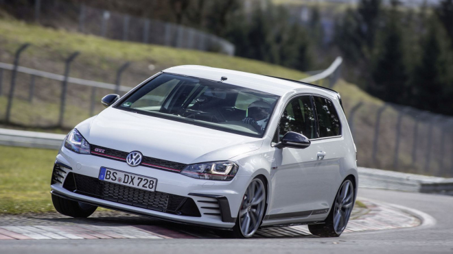 VW Golf GTI Clubsport S je realitou. Má 310 koní a na Ringu poráží i M3