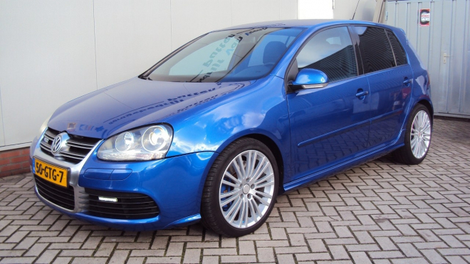 VW Golf R32 Turbo s výkonem 501 koní je sleeper svého druhu