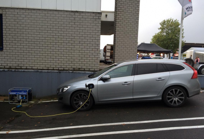 Plug-in-hybridní realita všedního dne: před jízdou dobijte dieselagregátem (foto)