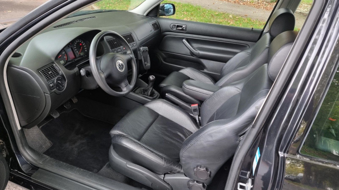 K mání je nejetý vrchol evoluce VW Golf ve verzi s dnes nepředstavitelným motorem i karoserií