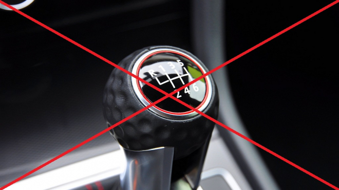 VW připraví o manuál oba své nejostřejší modely. První o něj už přišel už letos