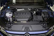VW en a vraiment fini avec l'Arteon, vous avez probablement les derniers mois pour acheter une voiture populaire sans précédent en République tchèque - 9 - VW Arteon 2020 facelift première série 20